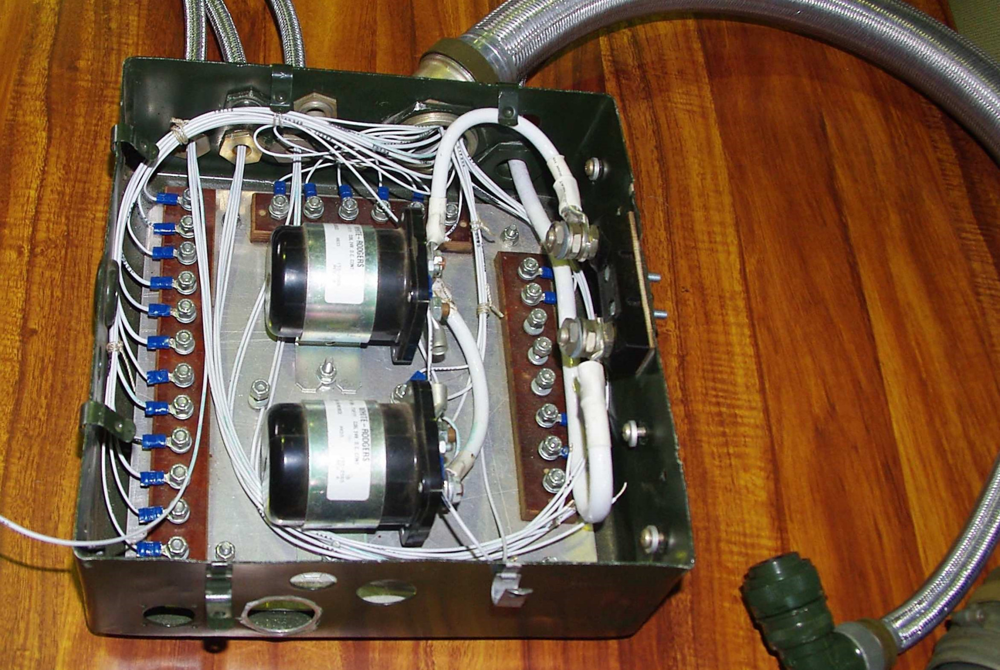 201806-first-control-box.jpg